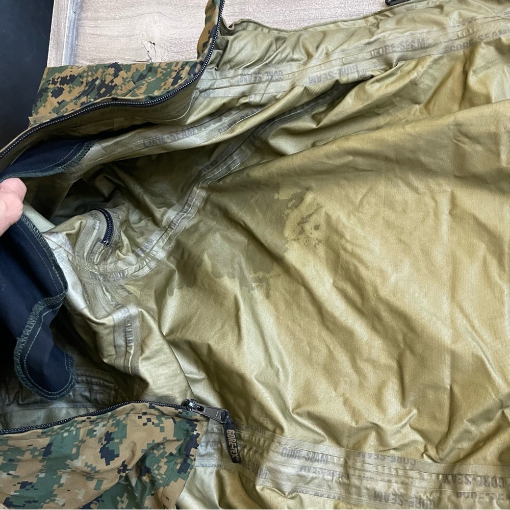 USMC Apecs Gore Tex Digital Marpat Cold Weather Parka - Picture 5 of 8